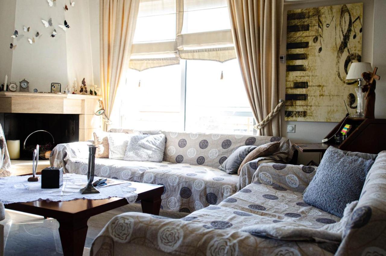 Aigio Park Apartment Екстериор снимка